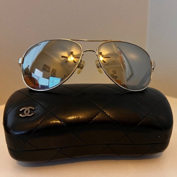 CHANEL Mirrored Aviator Sunglasses - Picture 1 of 10